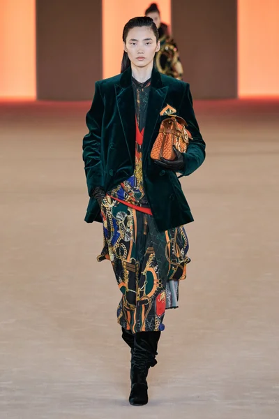 Look 23